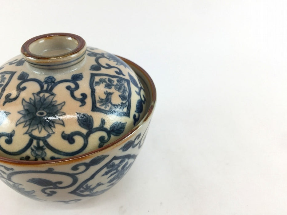 古染窓絵唐草紋　小蓋物　8cm　有田焼(j.R)