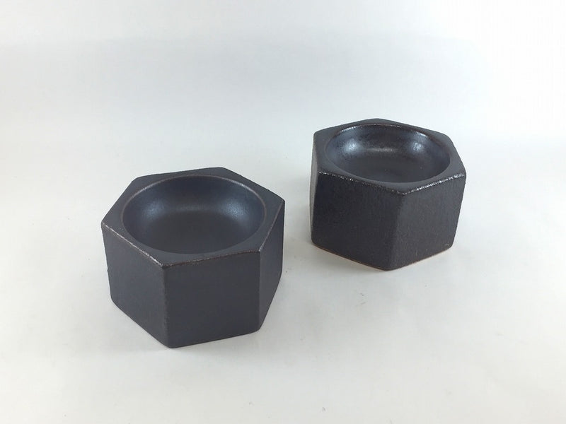 直火対応】11cm六角石焼 (黒/茶黒) 有田焼(j.R) — 佐賀有田 ギャラリー