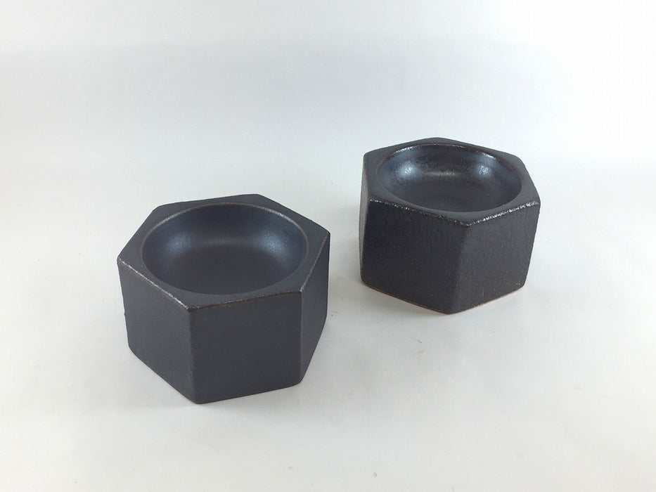 【直火対応】11cm六角石焼　(黒/茶黒)　有田焼(j.R)