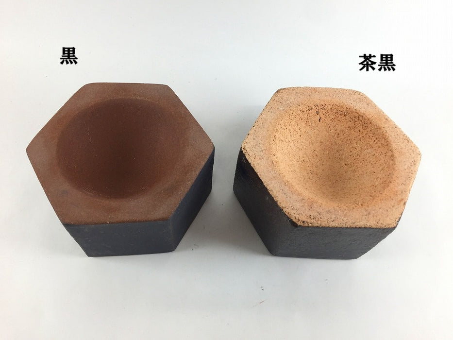 【直火対応】11cm六角石焼　(黒/茶黒)　有田焼(j.R)