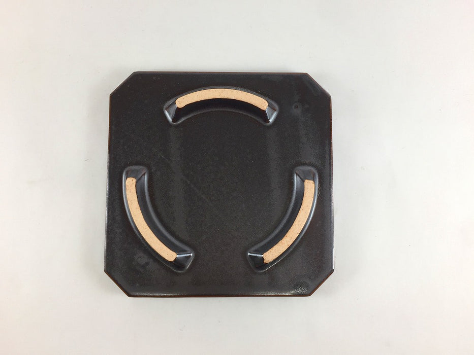 六角石焼用台皿　黒　13.5cm　有田焼(j.R)【耐熱陶土】【直火不可】