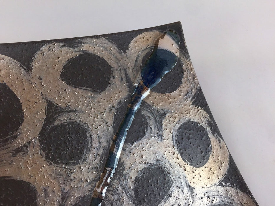 【SALE】黒ザラメ145角皿　銀かのこ　15cm　有田焼【訳あり】