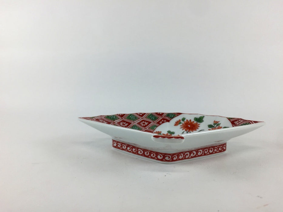 窓絵菊花文　扇型皿　16.5cm　吉田焼(肥前有田焼)　(j.R)