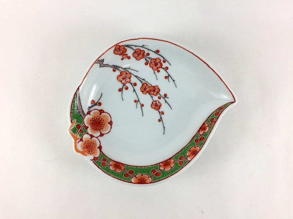 梅花図　桃型銘々皿　14.5cm　吉田焼(肥前有田焼)　(j.R)
