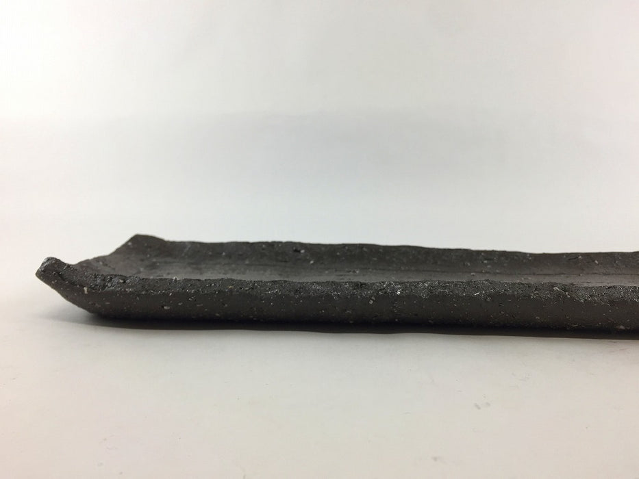 【SALE】手造32cm長皿　黒陶彫　波佐見焼【訳あり】