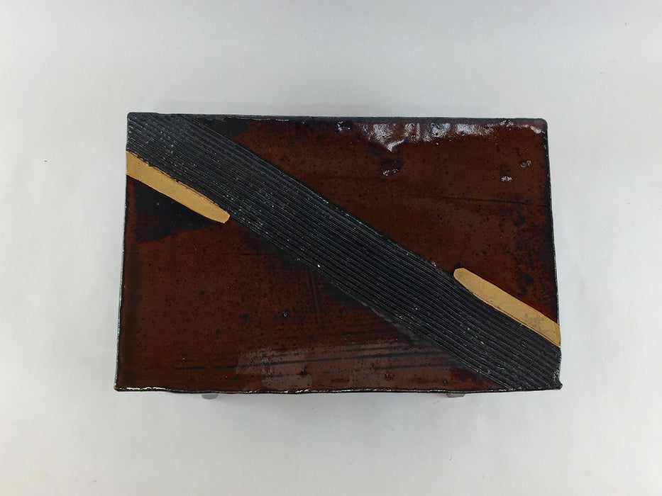 【SALE】錦飴釉　黒彫高台長角焼皿　22cm　有田焼【訳あり】