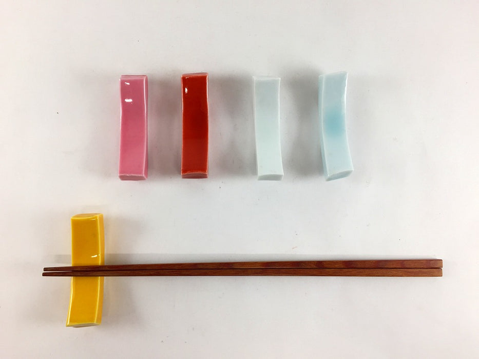 【SALE】手造箸置　(黄/ピンク/赤/白/青白)　6cm　有田焼【訳あり】