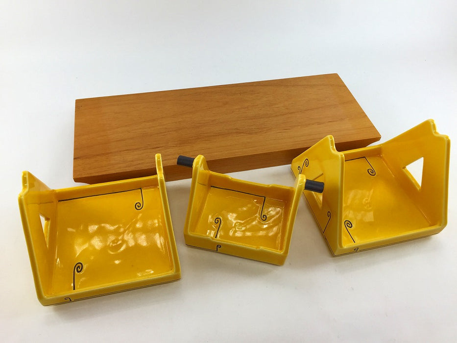 【SALE】ブランコ小鉢木台セット　黄彩　有田焼【訳あり】