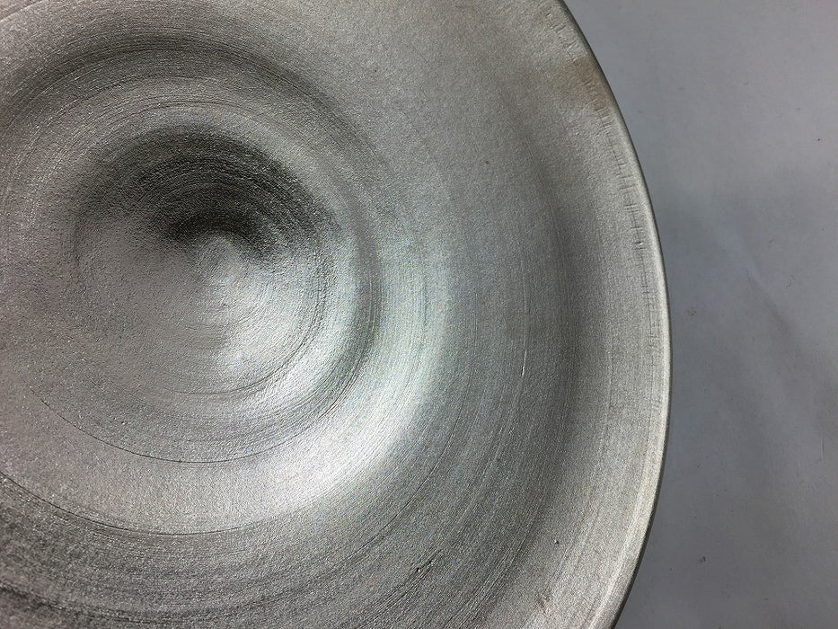 【SALE】21cm反プレート　表銀彩　有田焼【訳あり】