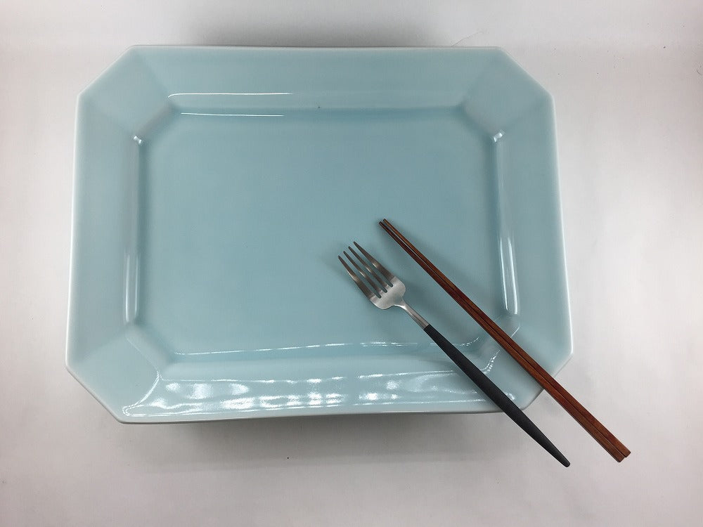 有田焼　白磁　大皿 楽天市場】渕赤＋金線 40cm 13号 青白磁大皿日本製 有田焼さしみ