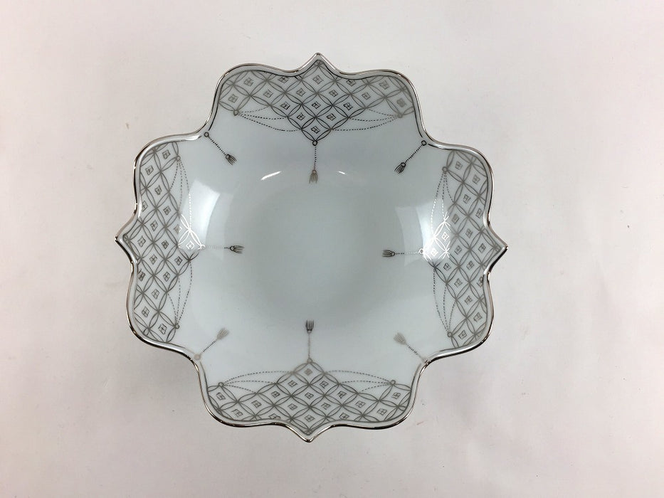 【SALE】145輪花鉢　銀彩七宝瓔珞紋　14cm　有田焼【訳あり】