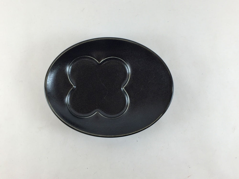 【SALE】小判クローバ小皿　黒　12cm　有田焼【訳あり】