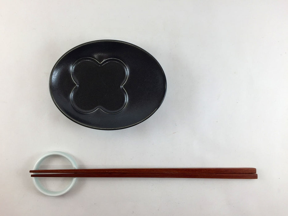 【SALE】小判クローバ小皿　黒　12cm　有田焼【訳あり】