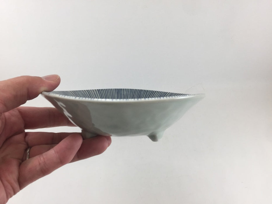 【SALE】千筋.三つ足皿　16cm　波佐見焼【訳あり】