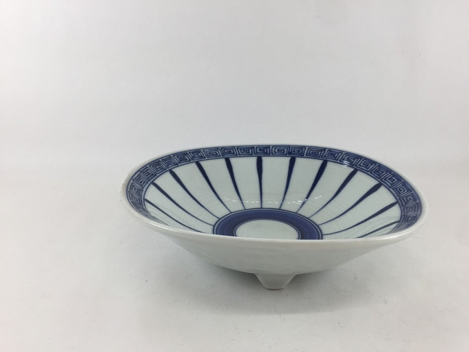 【SALE】雷紋.三つ足皿　16cm　波佐見焼【訳あり】