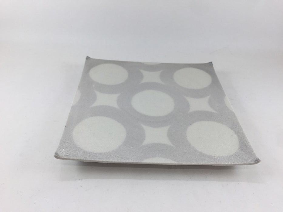 【SALE】18cm四方平皿.銀丸　有田焼【訳あり】