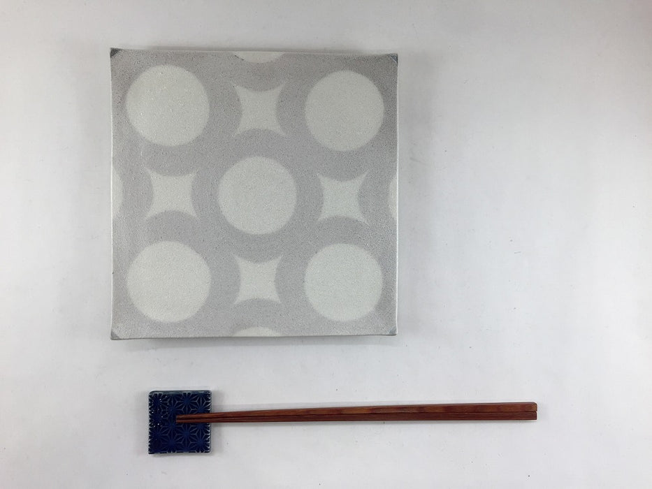 【SALE】18cm四方平皿.銀丸　有田焼【訳あり】