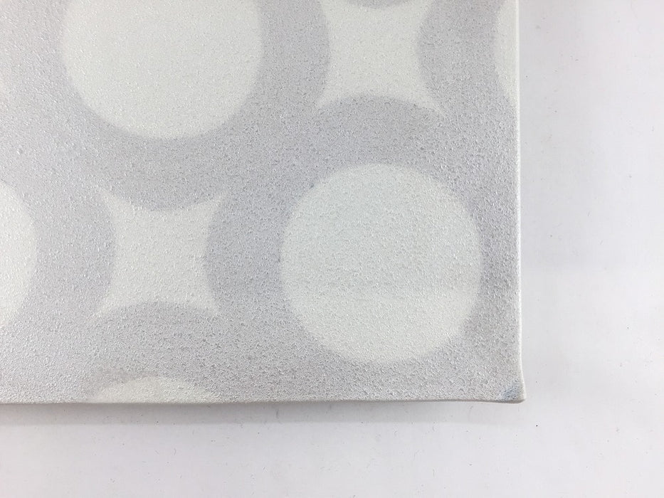 【SALE】18cm四方平皿.銀丸　有田焼【訳あり】