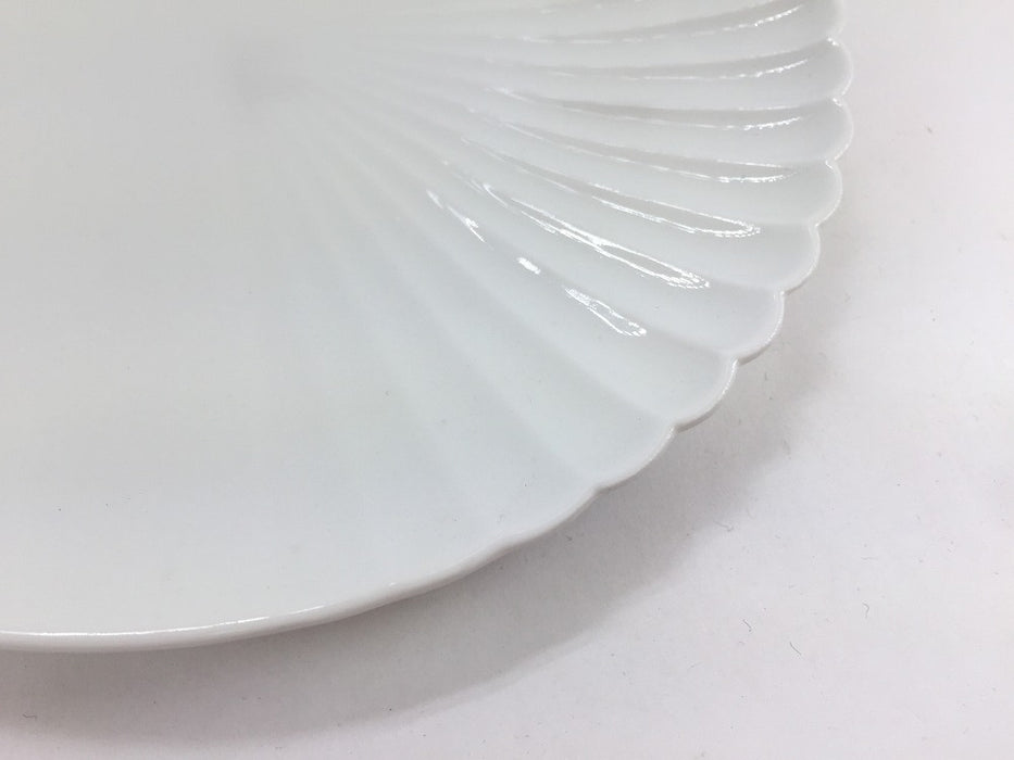 【SALE】165片菊割プレート　白磁　17cm　有田焼【訳あり】