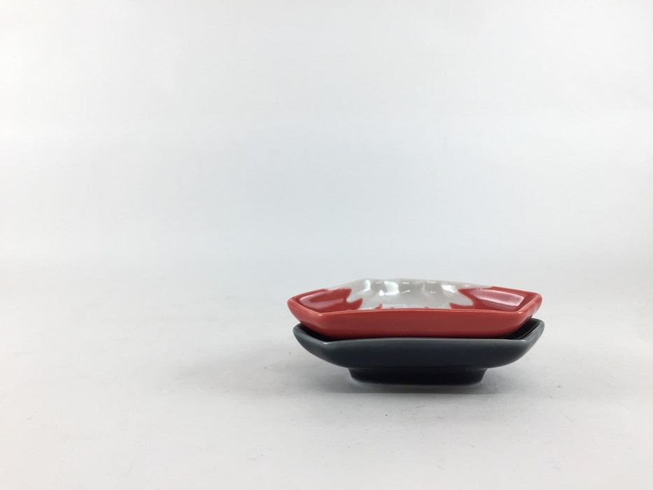 富士山型手塩皿　冠雪(赤/藍)　8cm　有田焼(j.R)