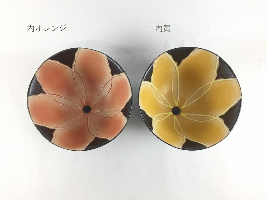 125茶碗　黒土花紋(内オレンジ/内黄)　12.5cm　有田焼(j.R)