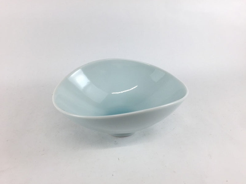 SALE】楕円小鉢 青白 13.5cm 波佐見焼【訳あり】 — 佐賀有田