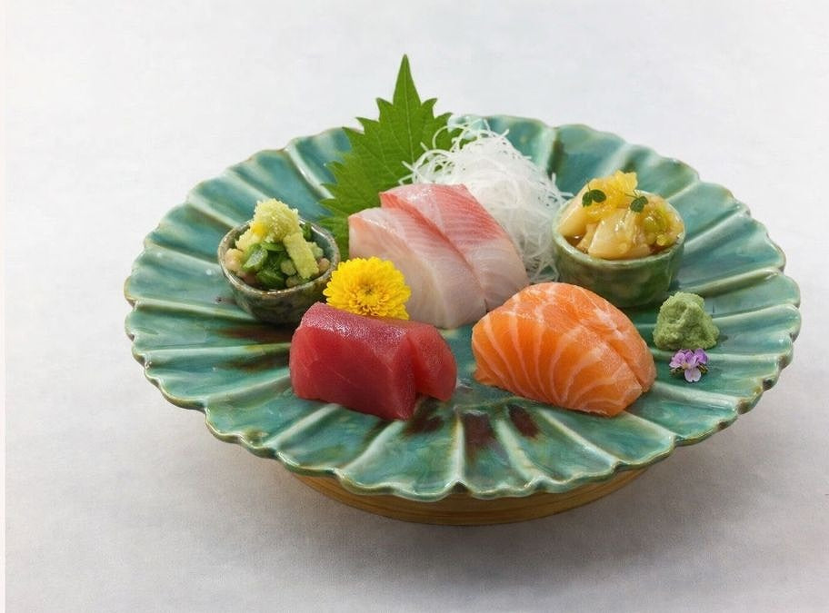 辰砂流し　芙蓉形6寸皿　18cm　有田焼(j.R)