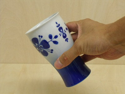 【SALE】400ccビアグラス(藍花)　波佐見焼　Esn345403【在庫9】