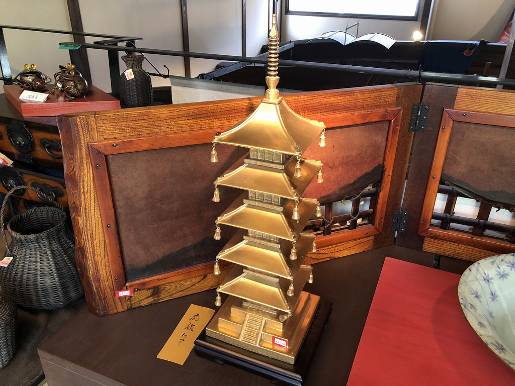 黄金五重塔 肥前有田焼 — 佐賀有田 ギャラリーつじ信