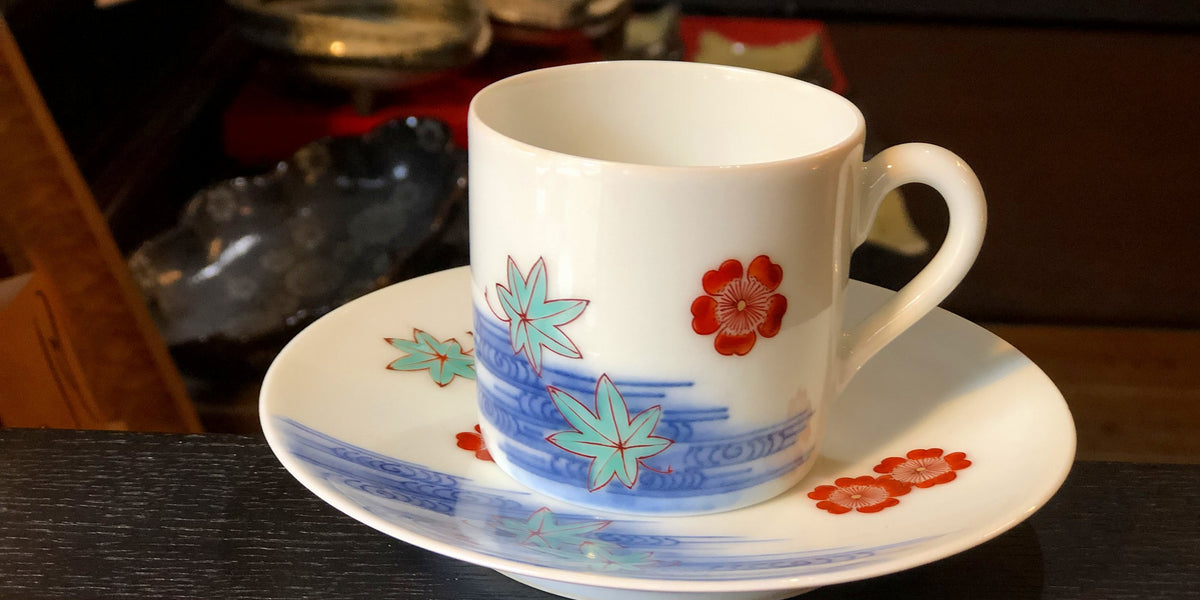 12代今右衛門　小珈琲碗5客、カップ１客　美品 今泉今右衛門窯 窯物 錦波様絵珈琲碗(6客揃)【限定1セット】【古陶磁