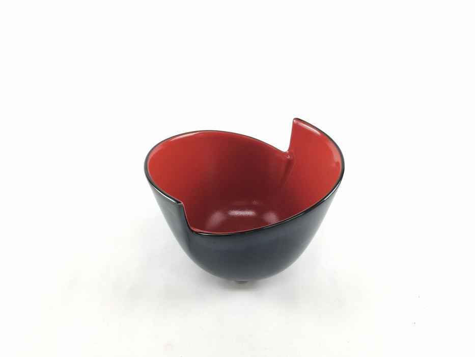 【SALE】黒赤カット小鉢　有田焼　